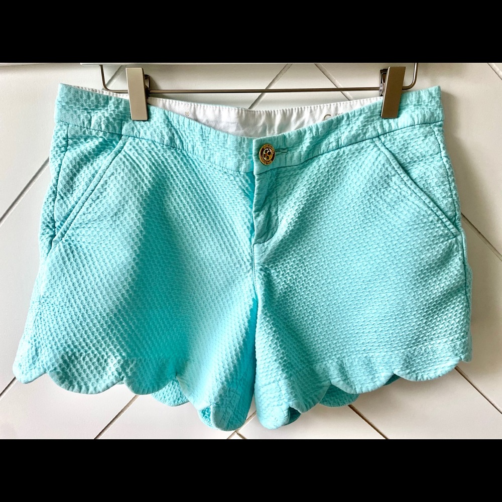 NWOT Lilly Pulitzer Buttercup 5” stretch short